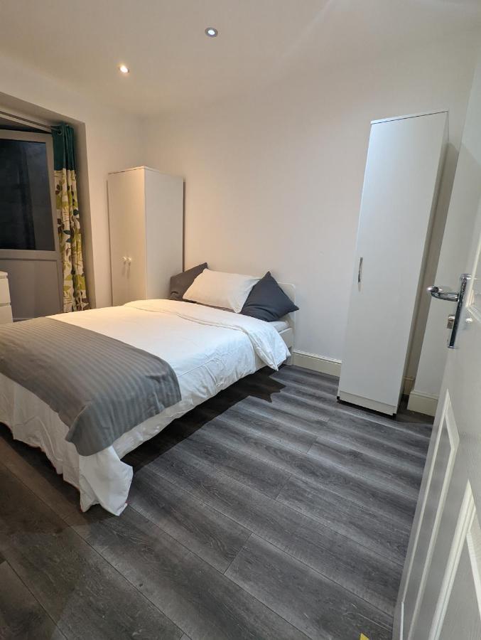 Mile End- Prime Location Hotel London Eksteriør billede
